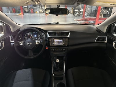 2017 Nissan SENTRA ADVANCE MT