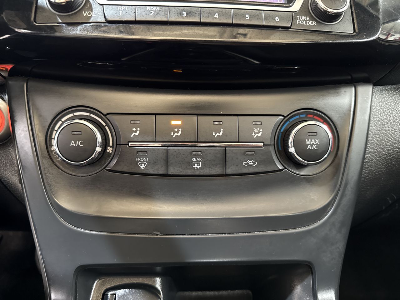 2017 Nissan SENTRA ADVANCE MT