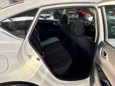 2017 Nissan SENTRA ADVANCE MT