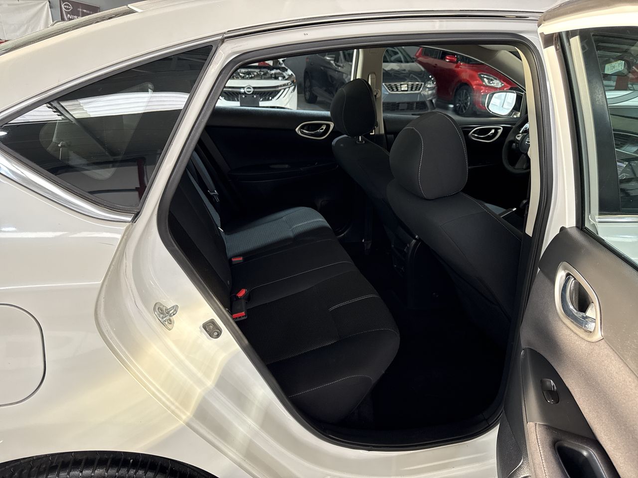 2017 Nissan SENTRA ADVANCE MT
