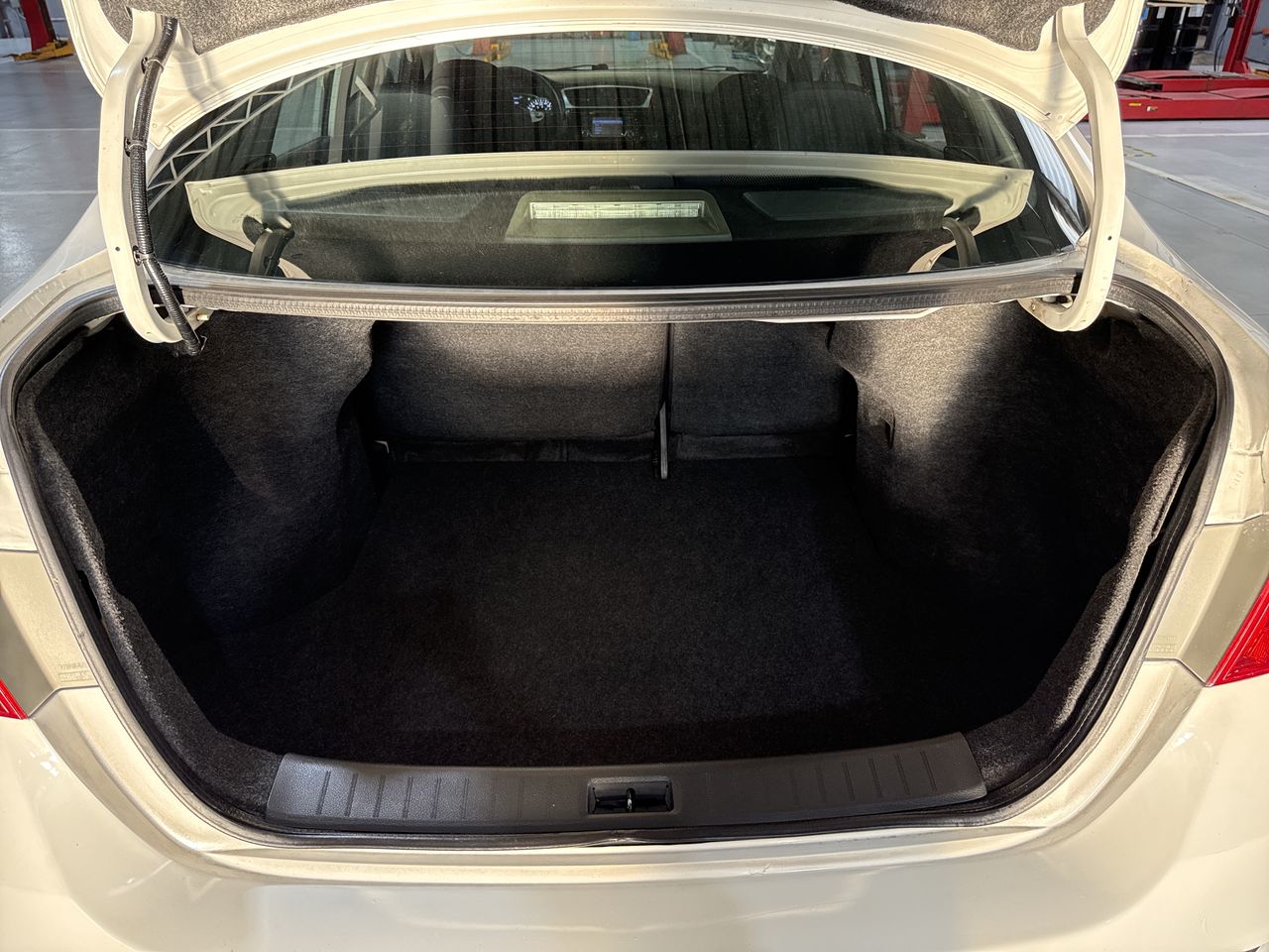 2017 Nissan SENTRA ADVANCE MT