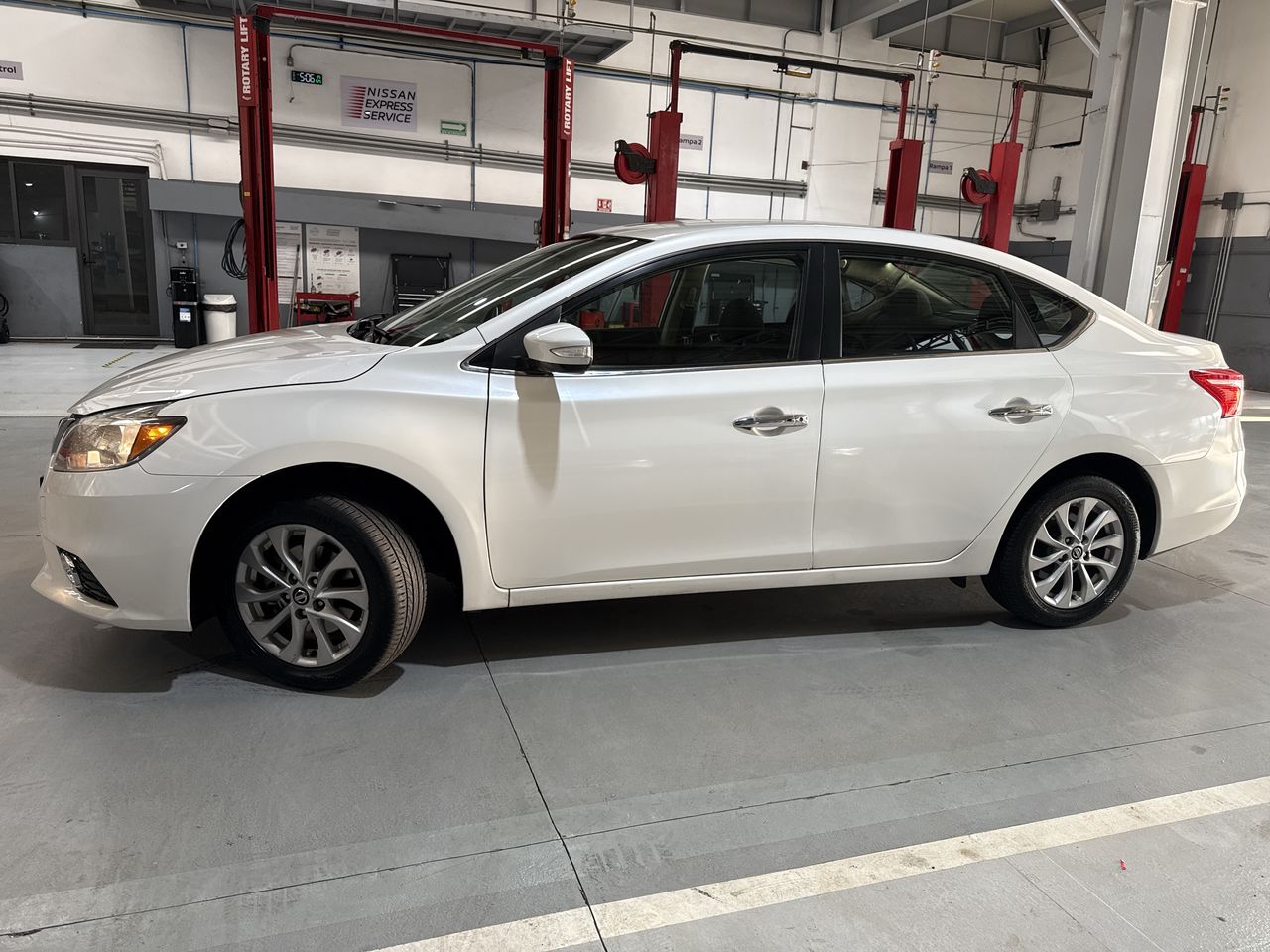 2017 Nissan SENTRA ADVANCE MT