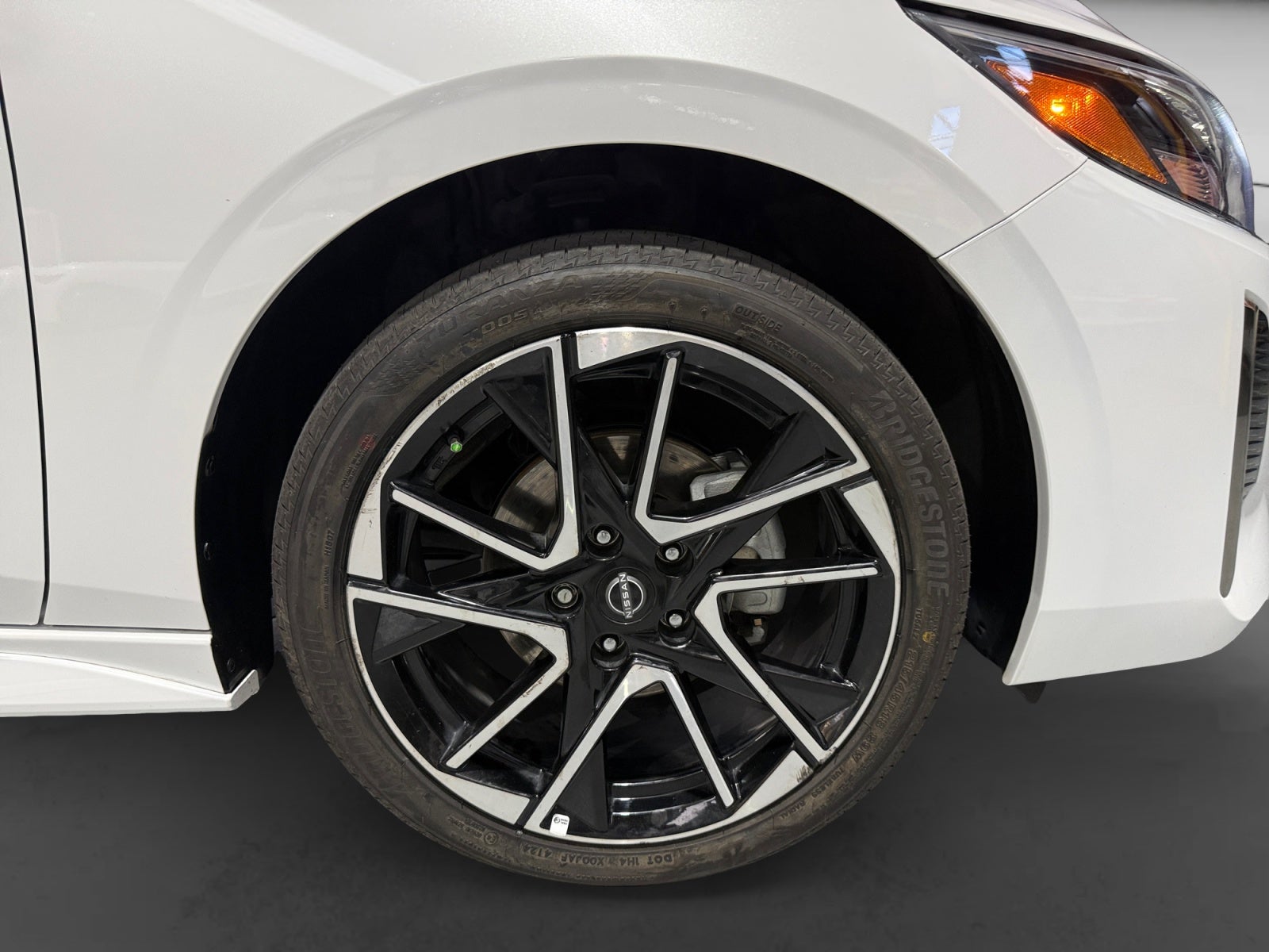 2025 Nissan SENTRA SR PLATINUM BITONO CVT 25