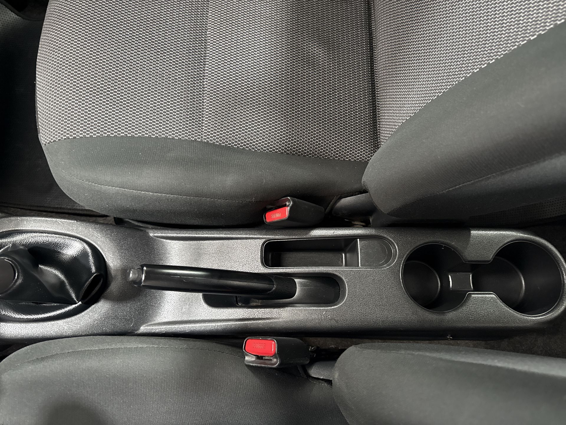 2020 Nissan VERSA MT AC 1.6L