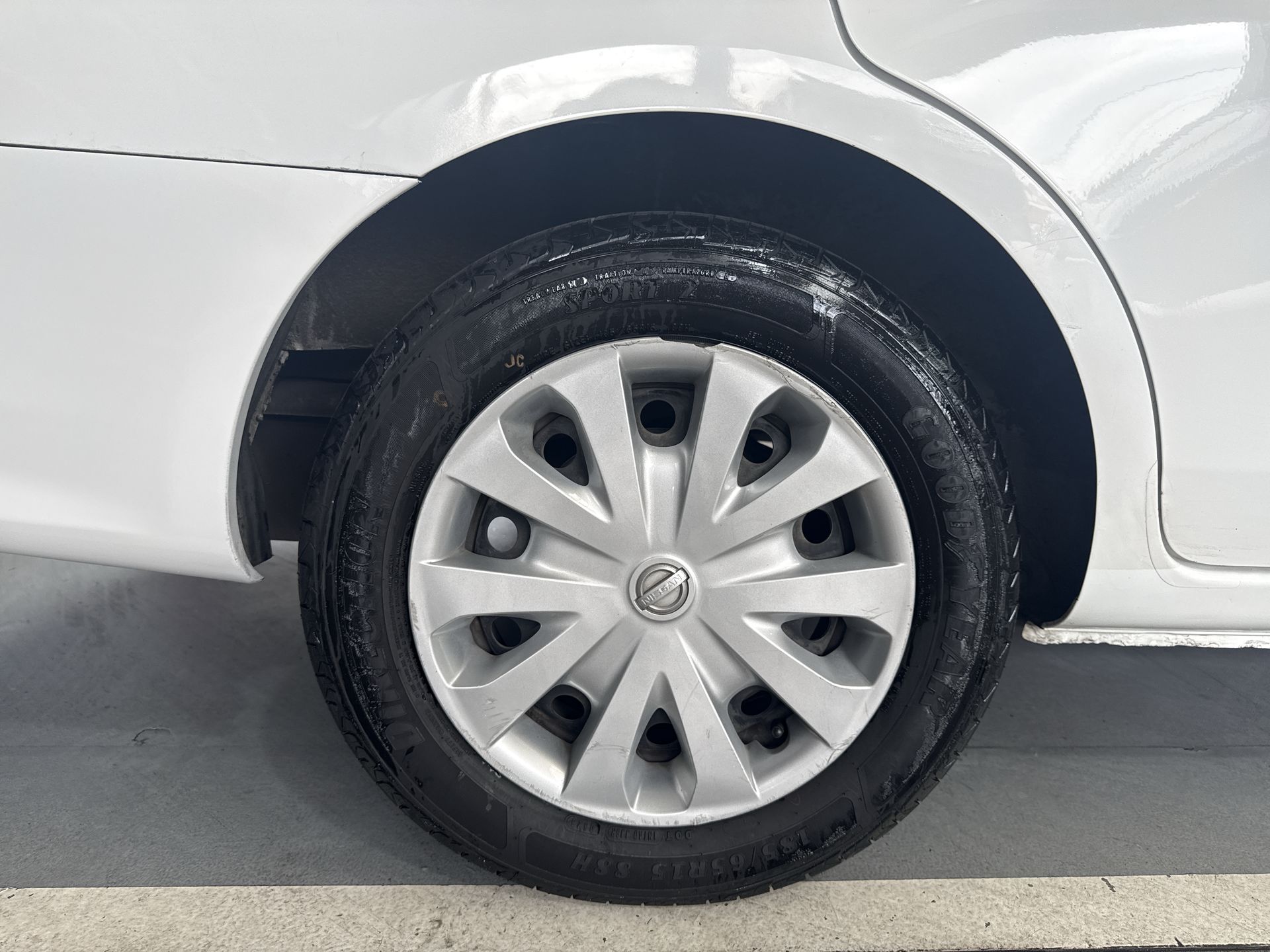 2020 Nissan VERSA MT AC 1.6L