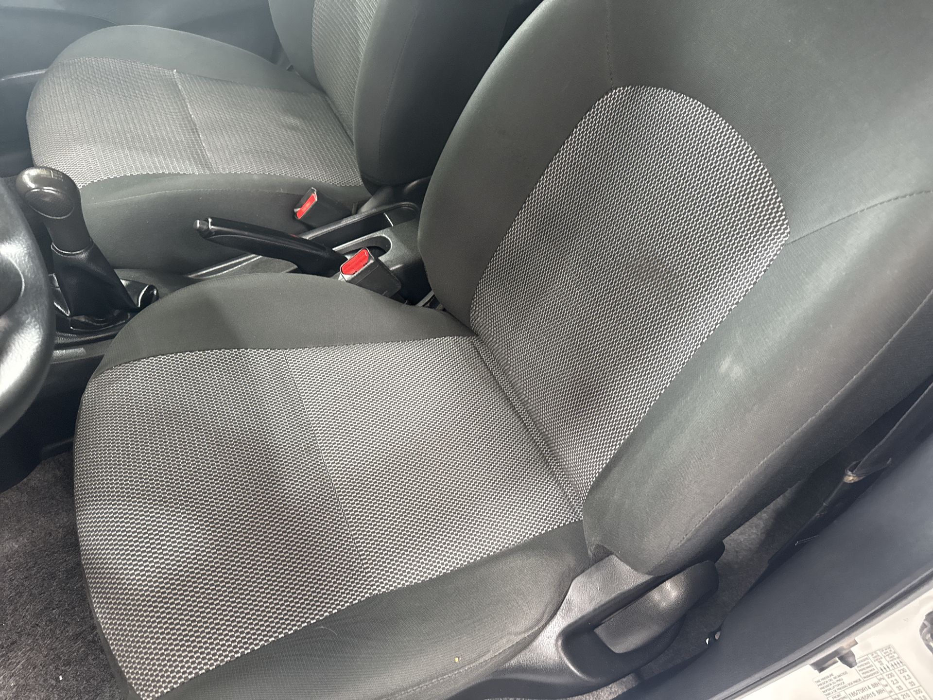 2020 Nissan VERSA MT AC 1.6L