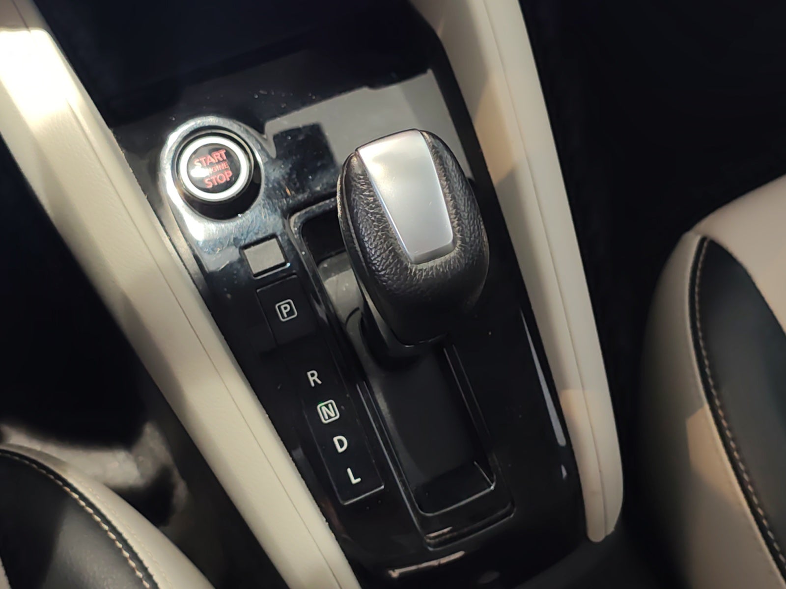2023 Nissan VERSA EXCLUSIVE CVT 23