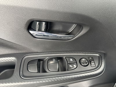 2025 Nissan VERSA ADVANCE CVT 25