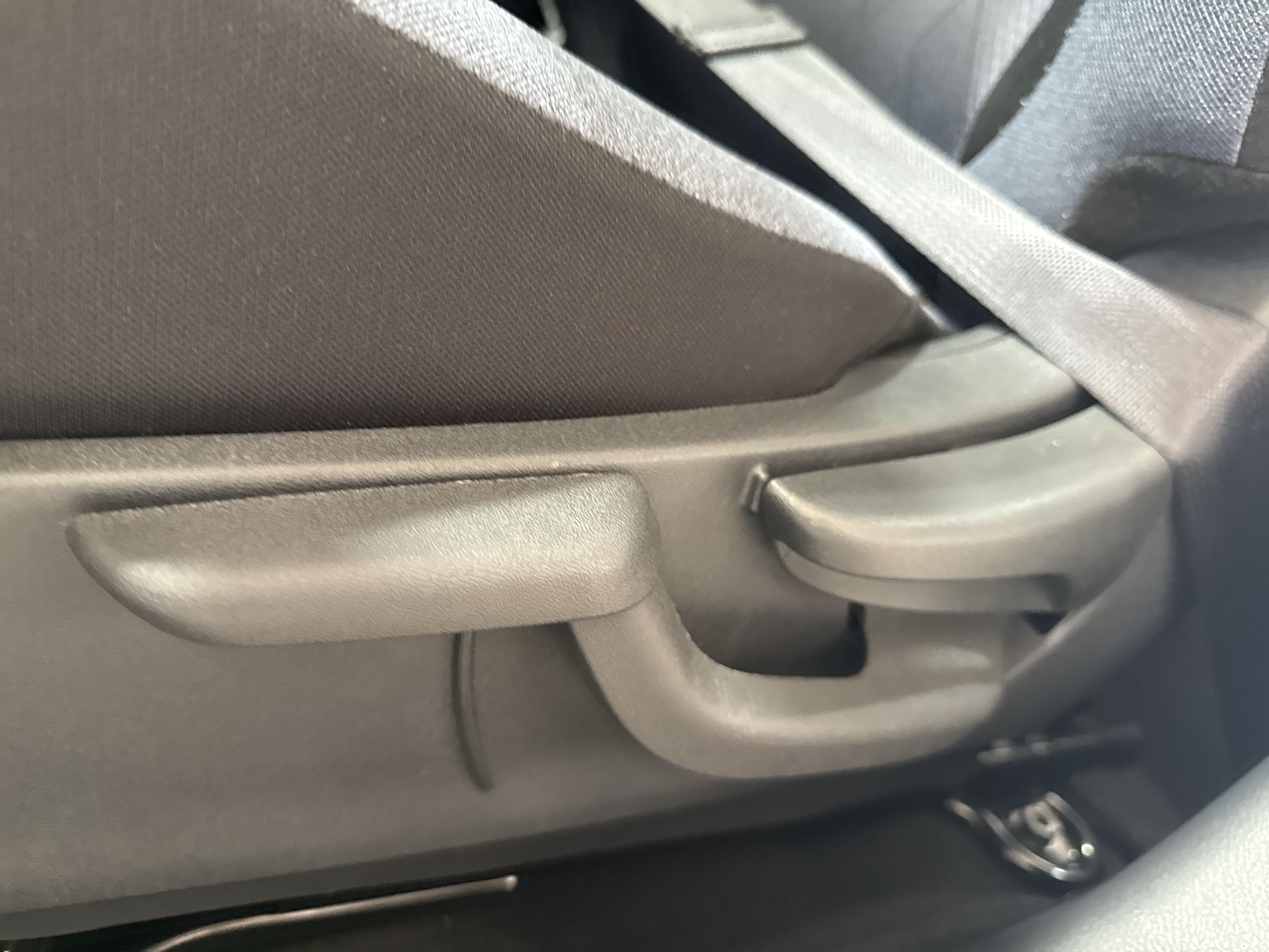 2025 Nissan VERSA ADVANCE CVT 25