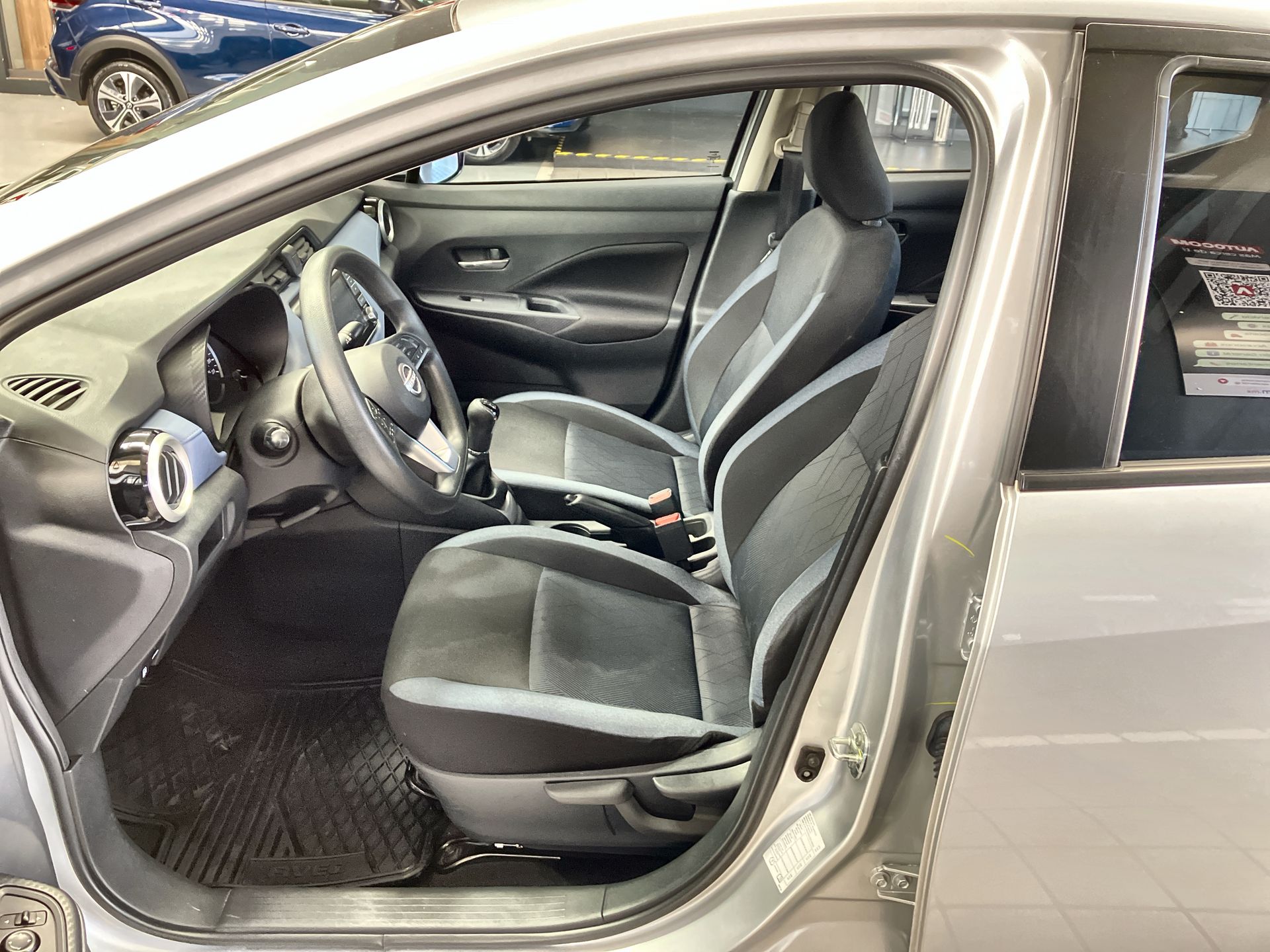 2023 Nissan VERSA ADVANCE MT 23