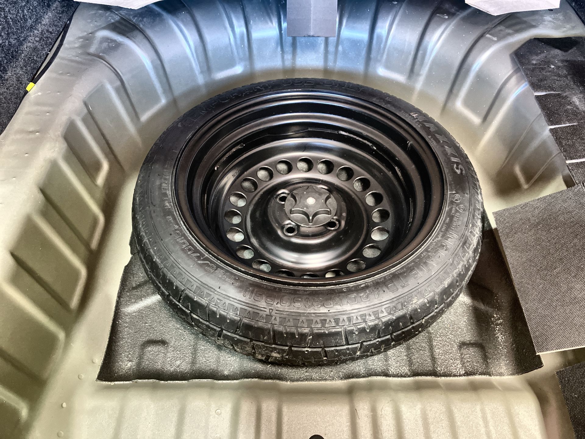 2023 Nissan VERSA ADVANCE MT 23