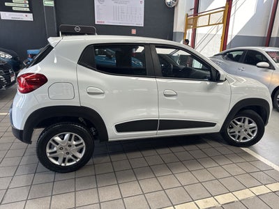 2022 RENAULT KWID ICONIC