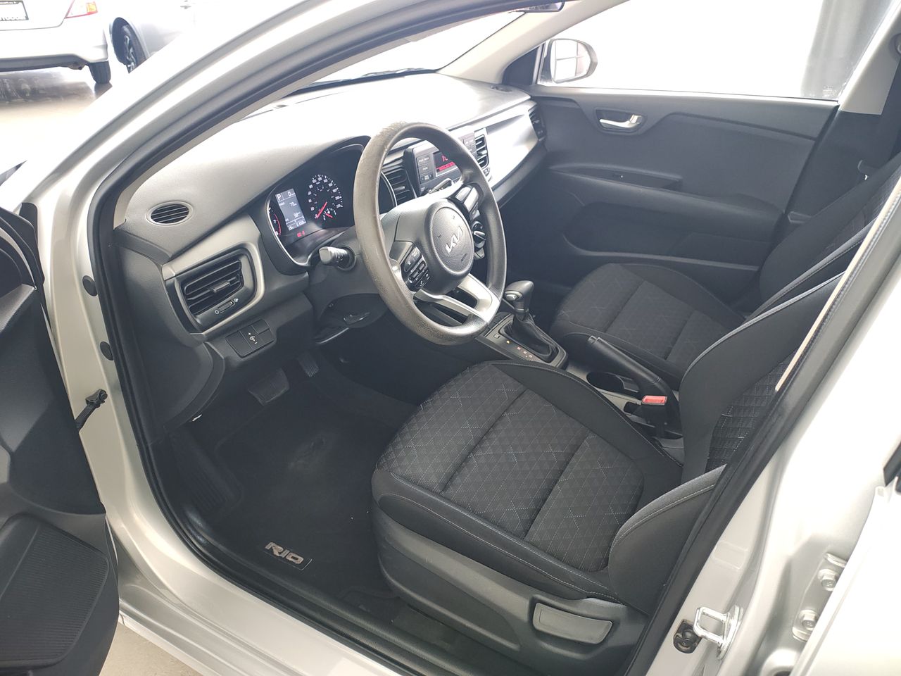 2023 Kia RIO L TA