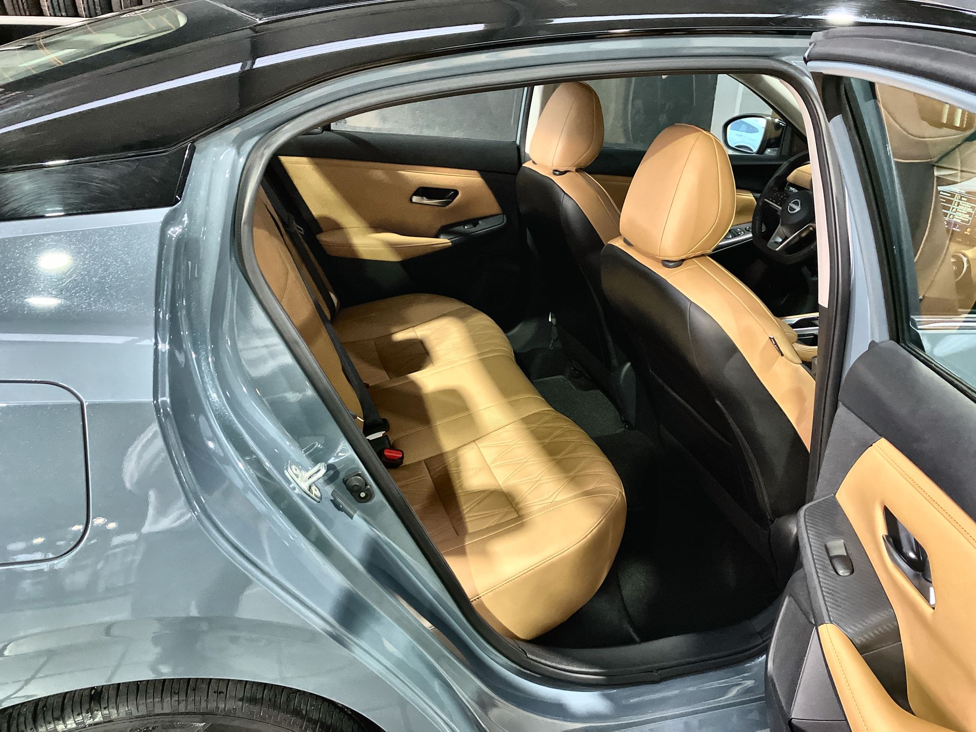 2024 Nissan SENTRA PLATINUM BITONO CVT 24