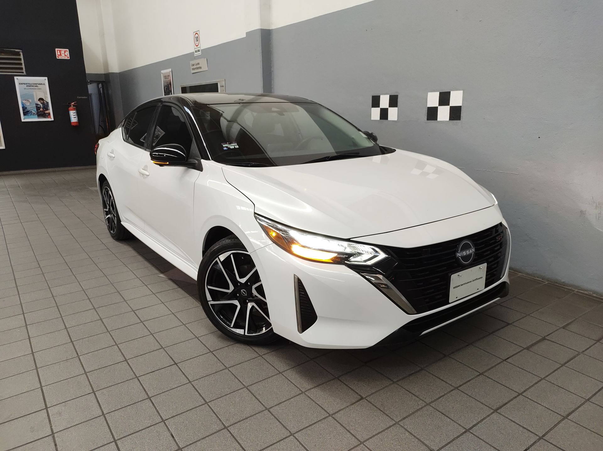 2024 Nissan SENTRA SENTRA SR BITONO CVT