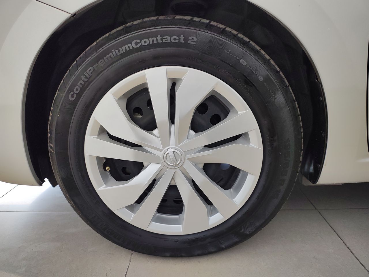 2020 Nissan VERSA SENSE MT