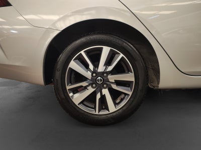 2022 Nissan VERSA ADVANCE CVT 22