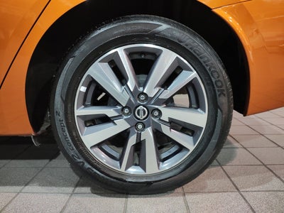 2020 Nissan VERSA ADVANCE CVT