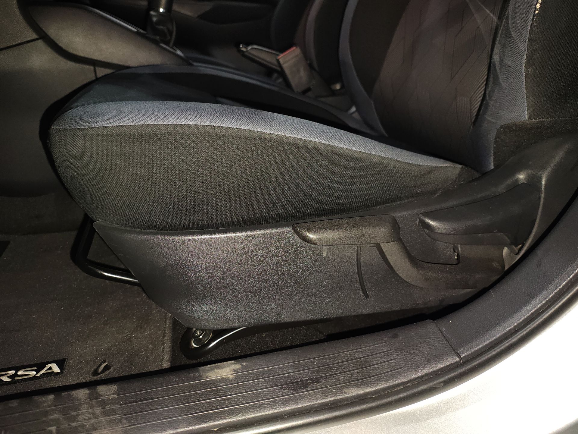 2023 Nissan VERSA ADVANCE MT 23