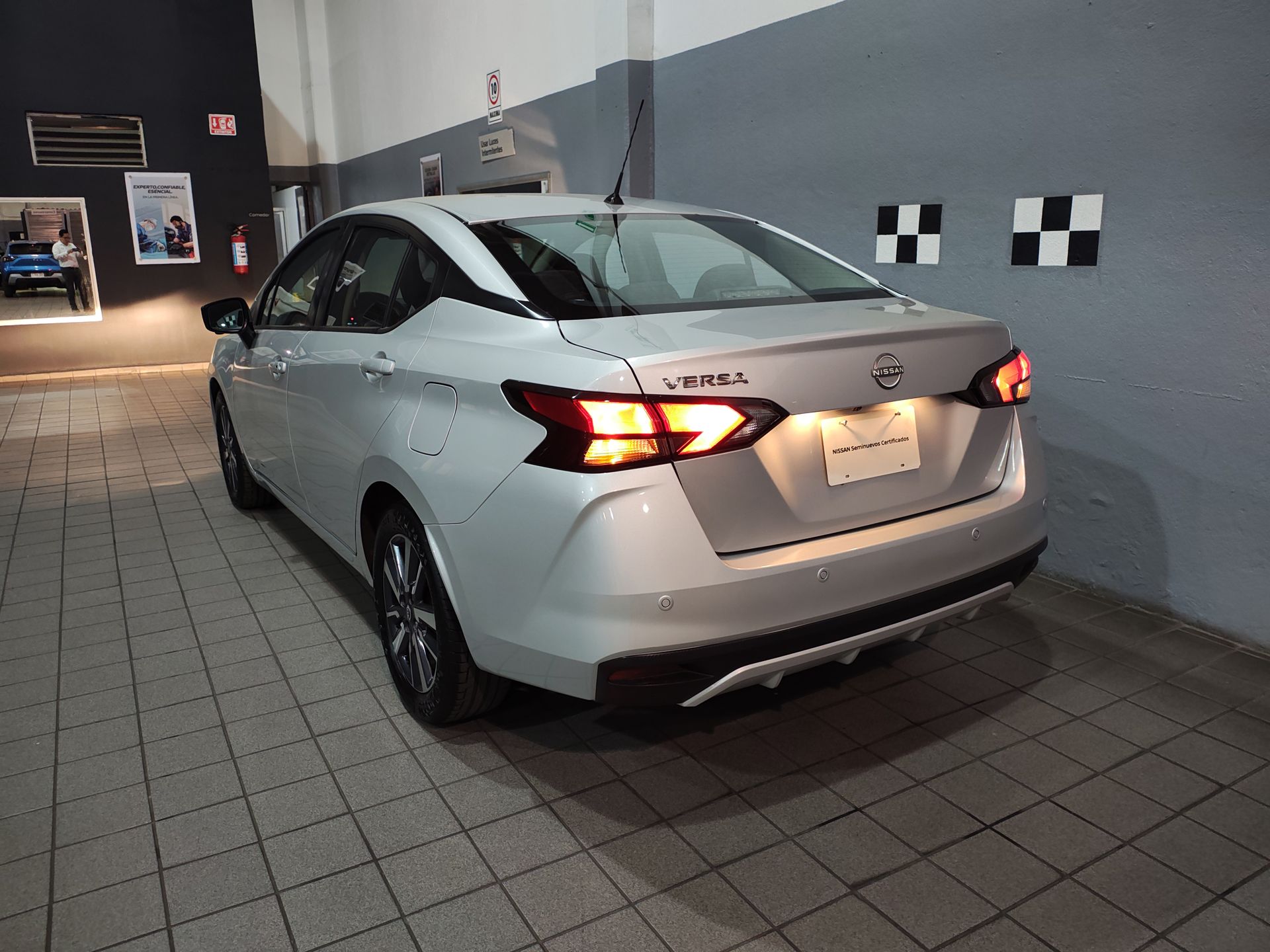 2023 Nissan VERSA ADVANCE MT 23