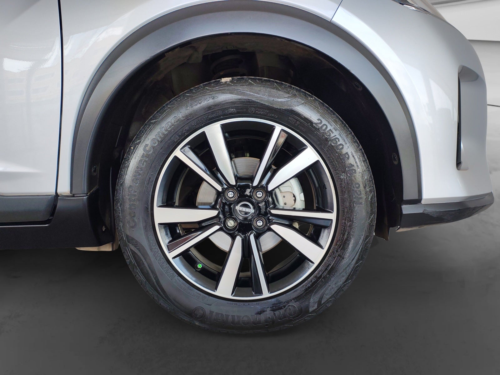 2023 Nissan KICKS ADVANCE 1.6 LTS MT 23