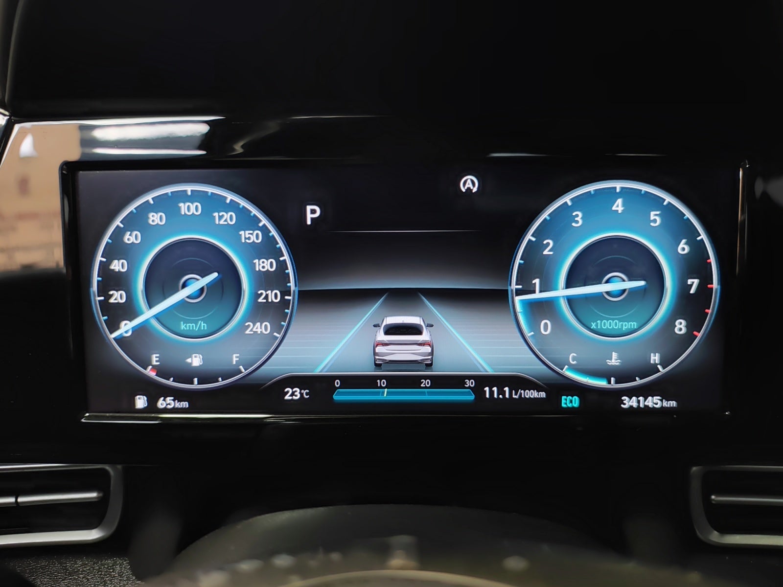 2023 Hyundai ELANTRA LIMITED TECH IVT