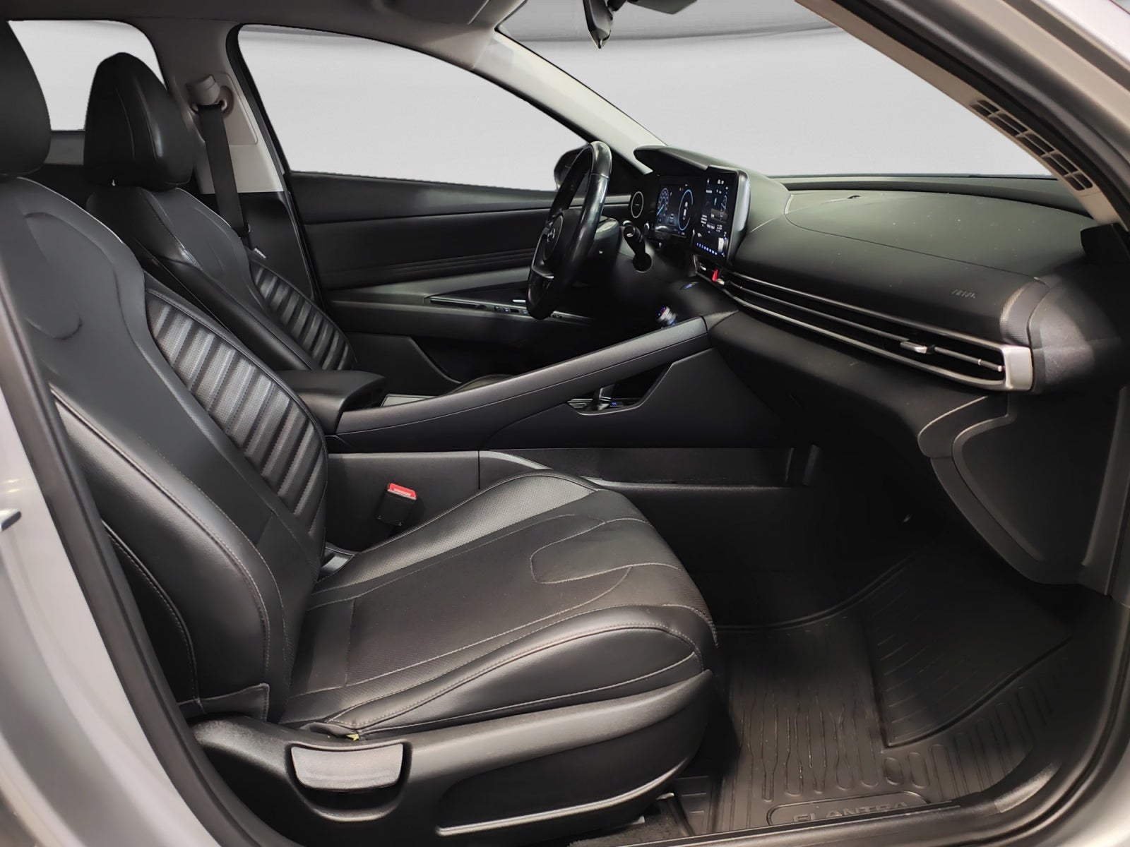2023 Hyundai ELANTRA LIMITED TECH IVT