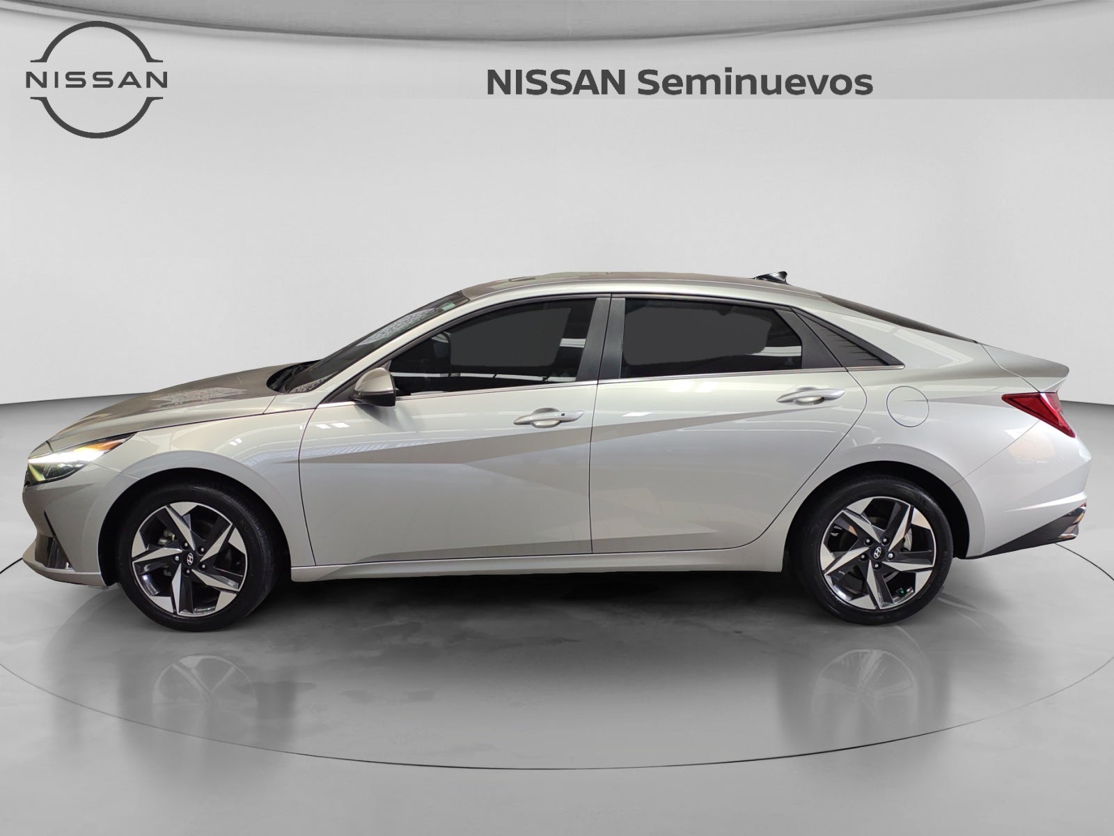 2023 Hyundai ELANTRA LIMITED TECH IVT
