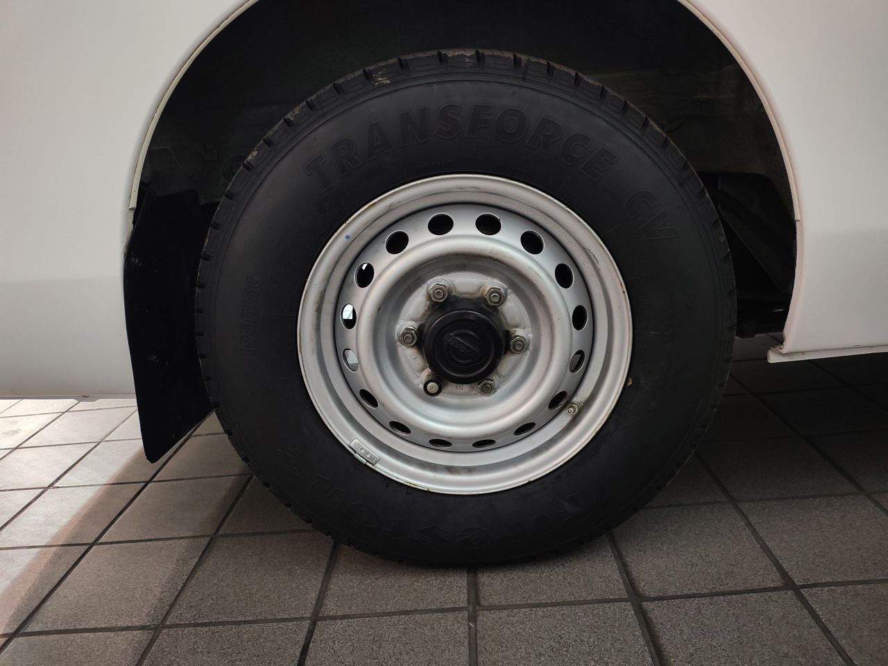 2024 Nissan NV350 URVAN PANEL AMPLIA AA 24