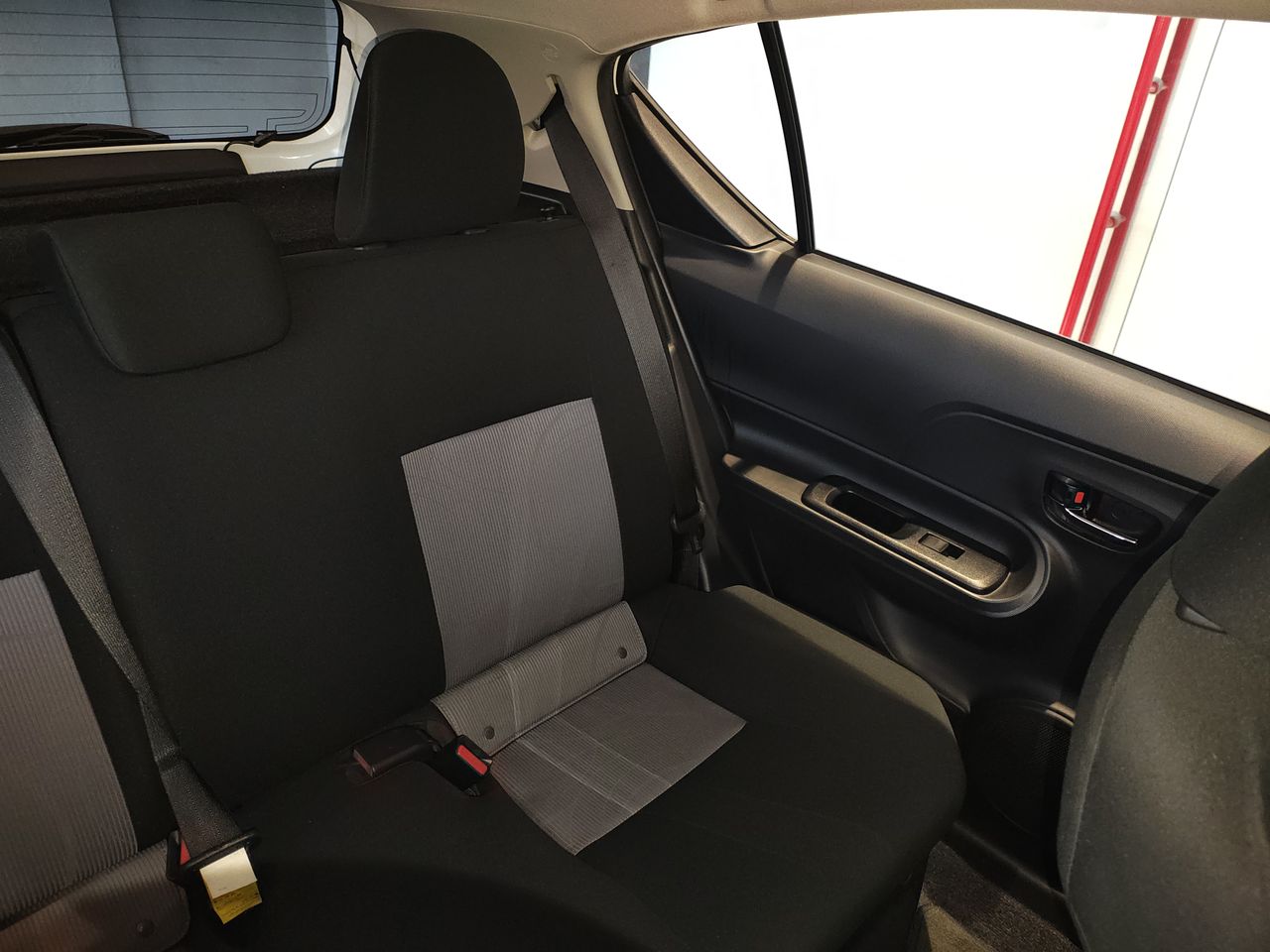 2019 Toyota PRIUS 1.5 HYBRID AUTO