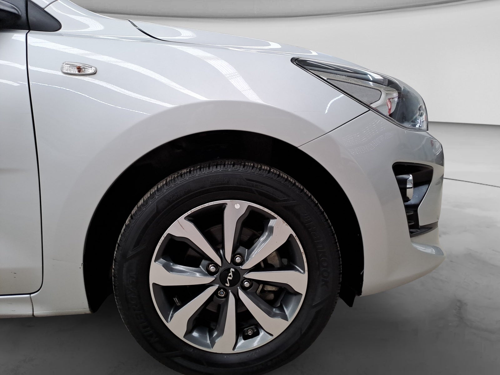 2023 Kia RIO LX TA