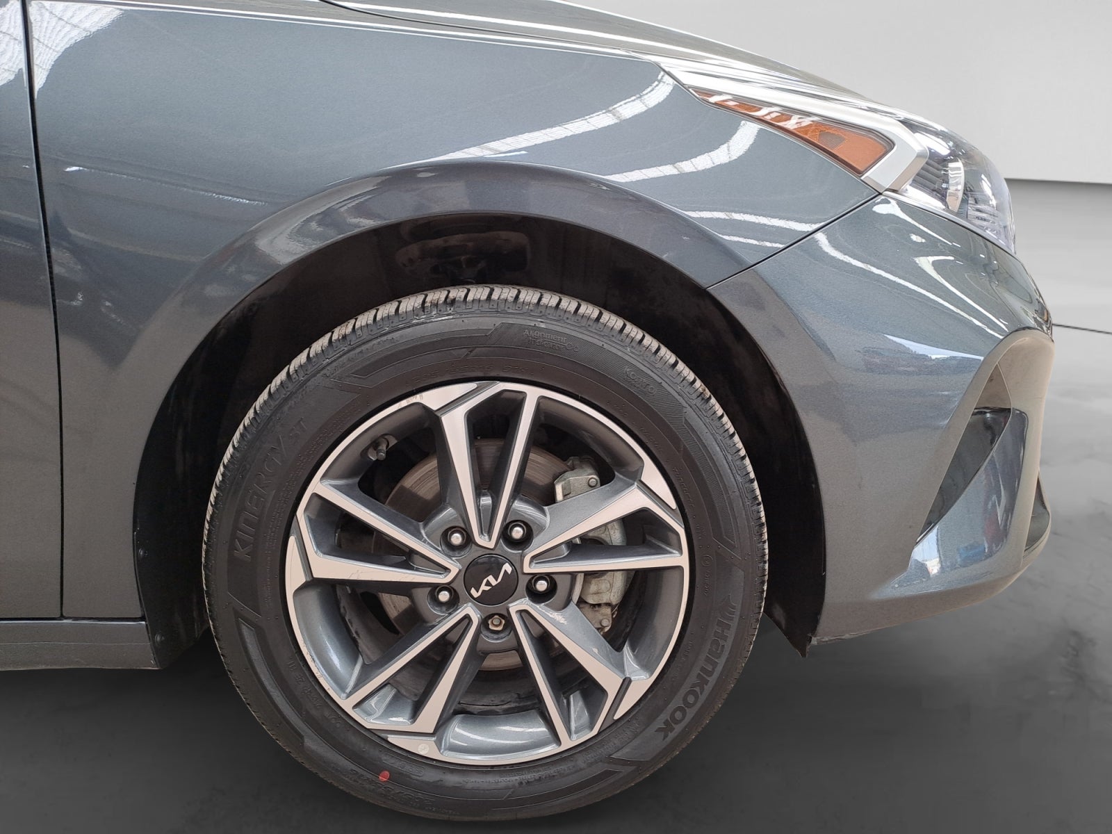 2023 Kia FORTE EX