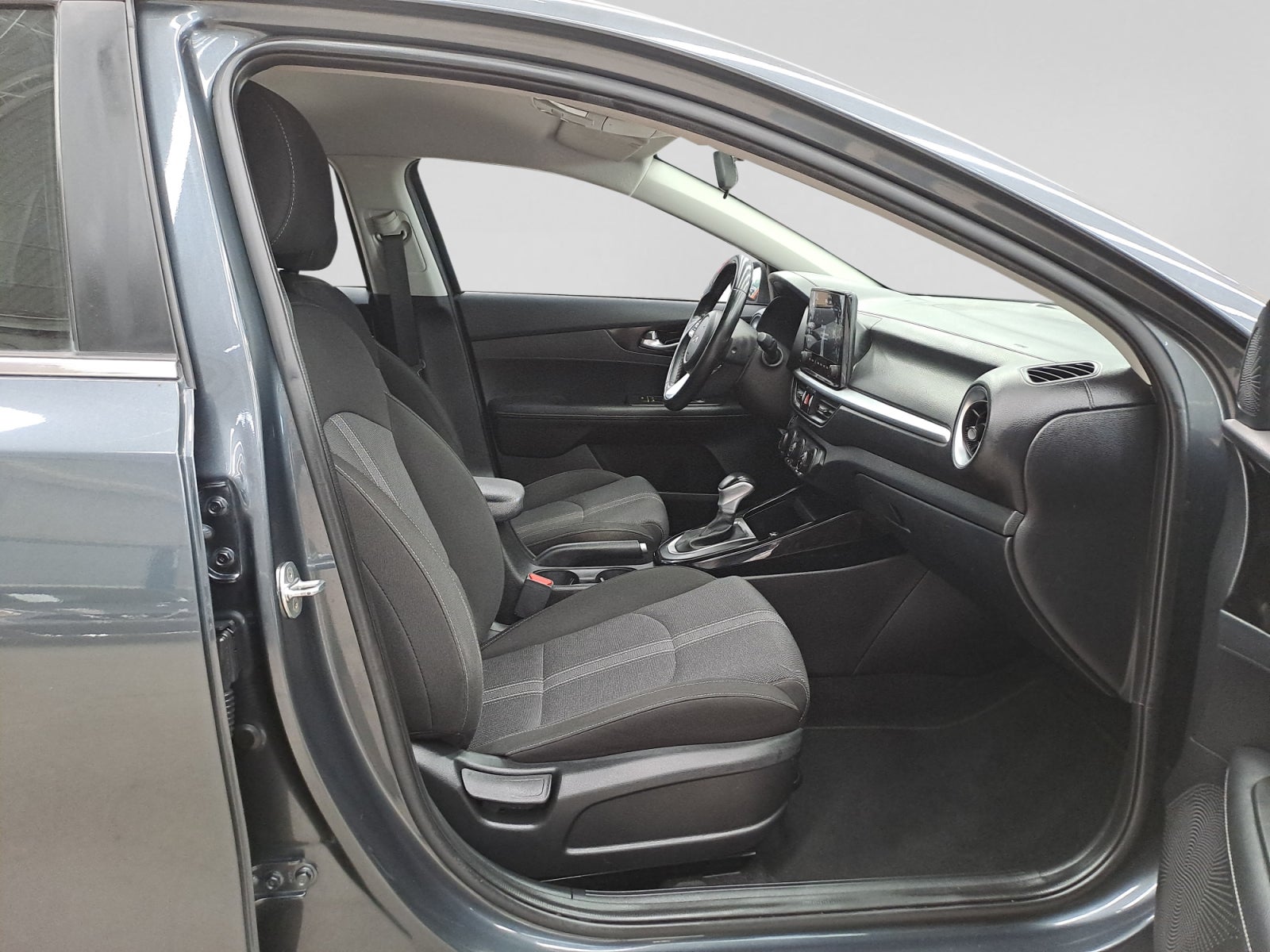 2023 Kia FORTE EX