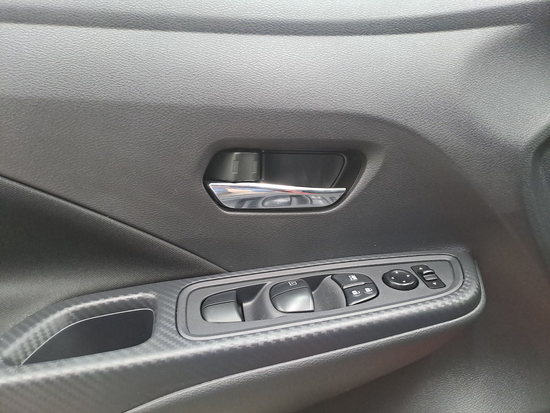 2023 Nissan VERSA ADVANCE CVT 23