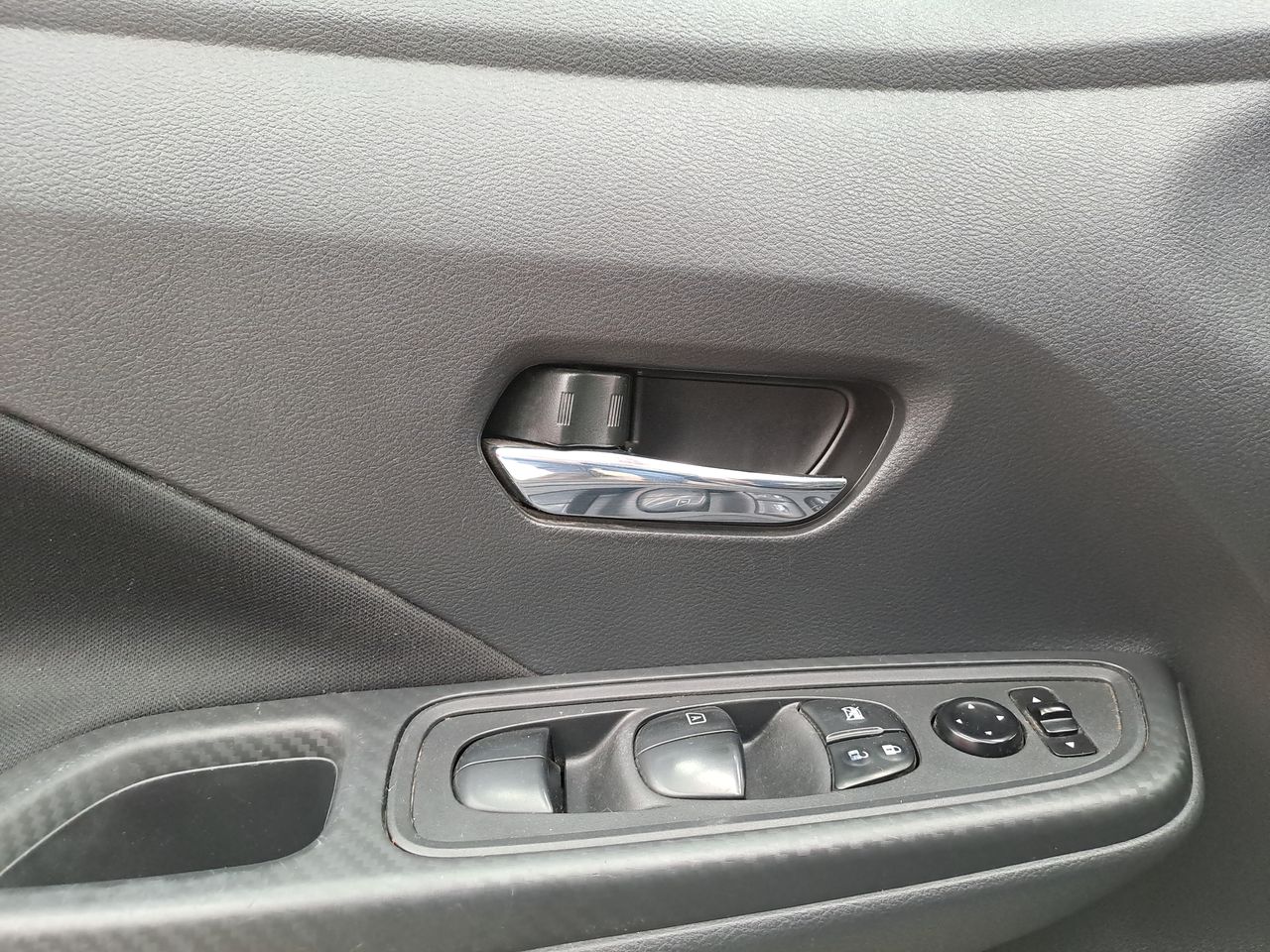 2021 Nissan VERSA ADVANCE CVT 21