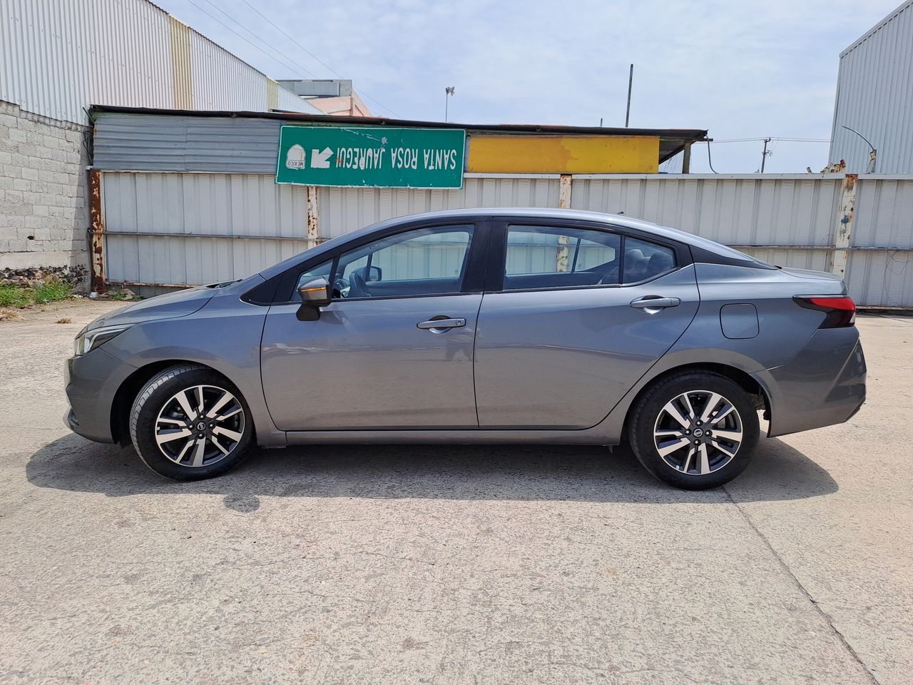 2021 Nissan VERSA ADVANCE CVT 21