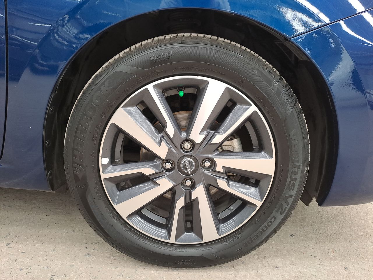 2023 Nissan VERSA ADVANCE CVT 23