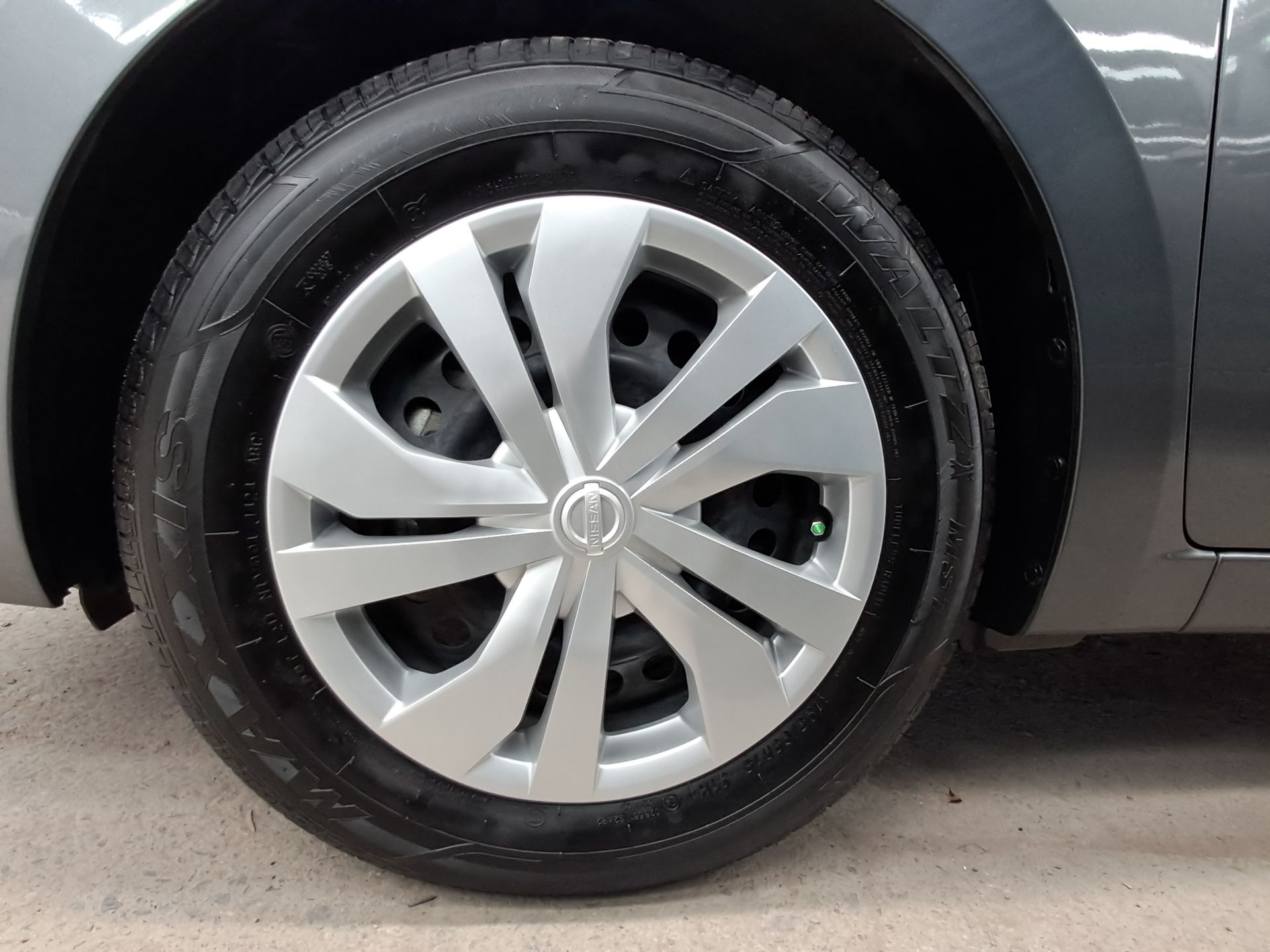 2024 Nissan VERSA SENSE MT 24