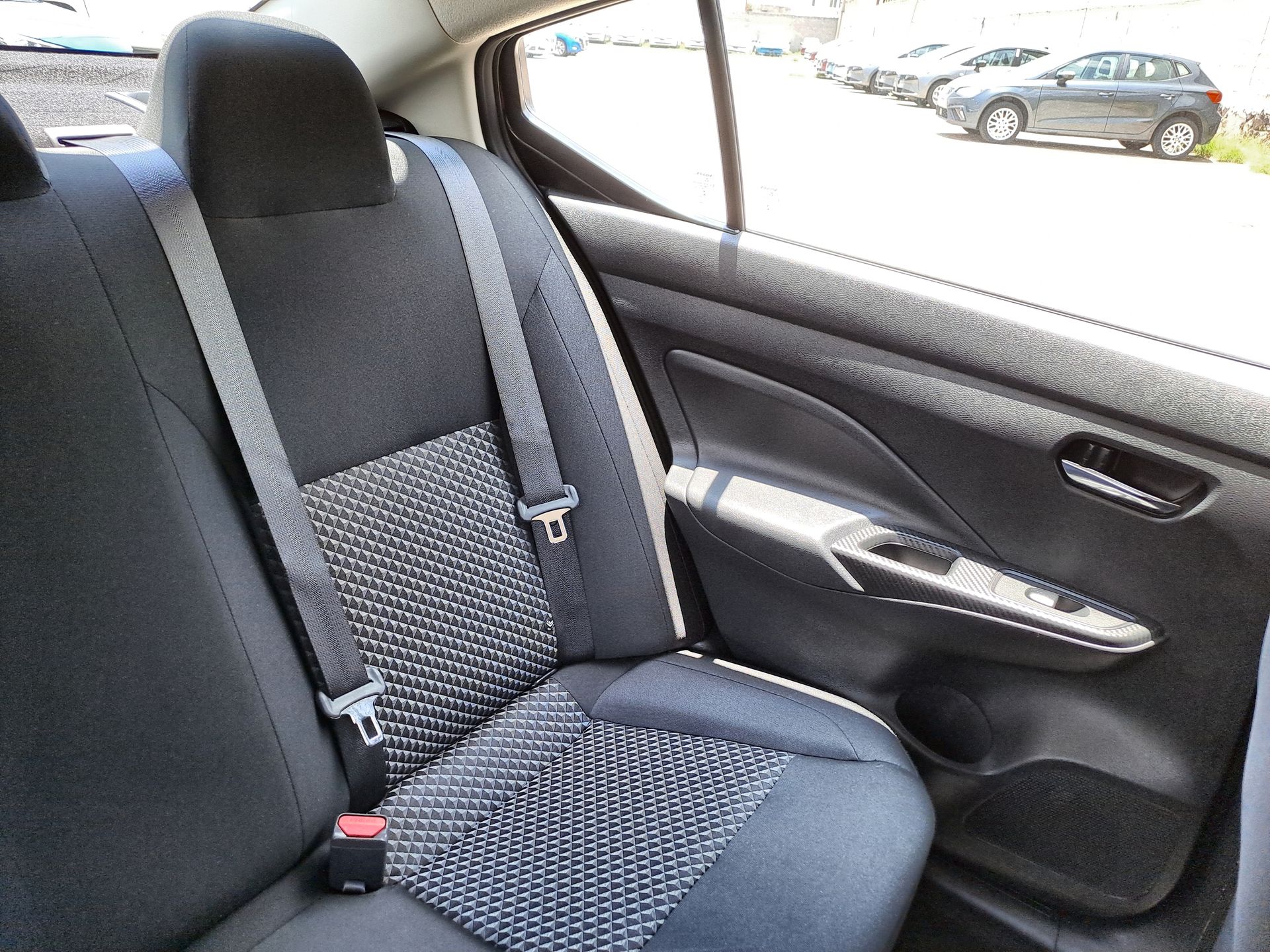 2021 Nissan VERSA SENSE CVT 21