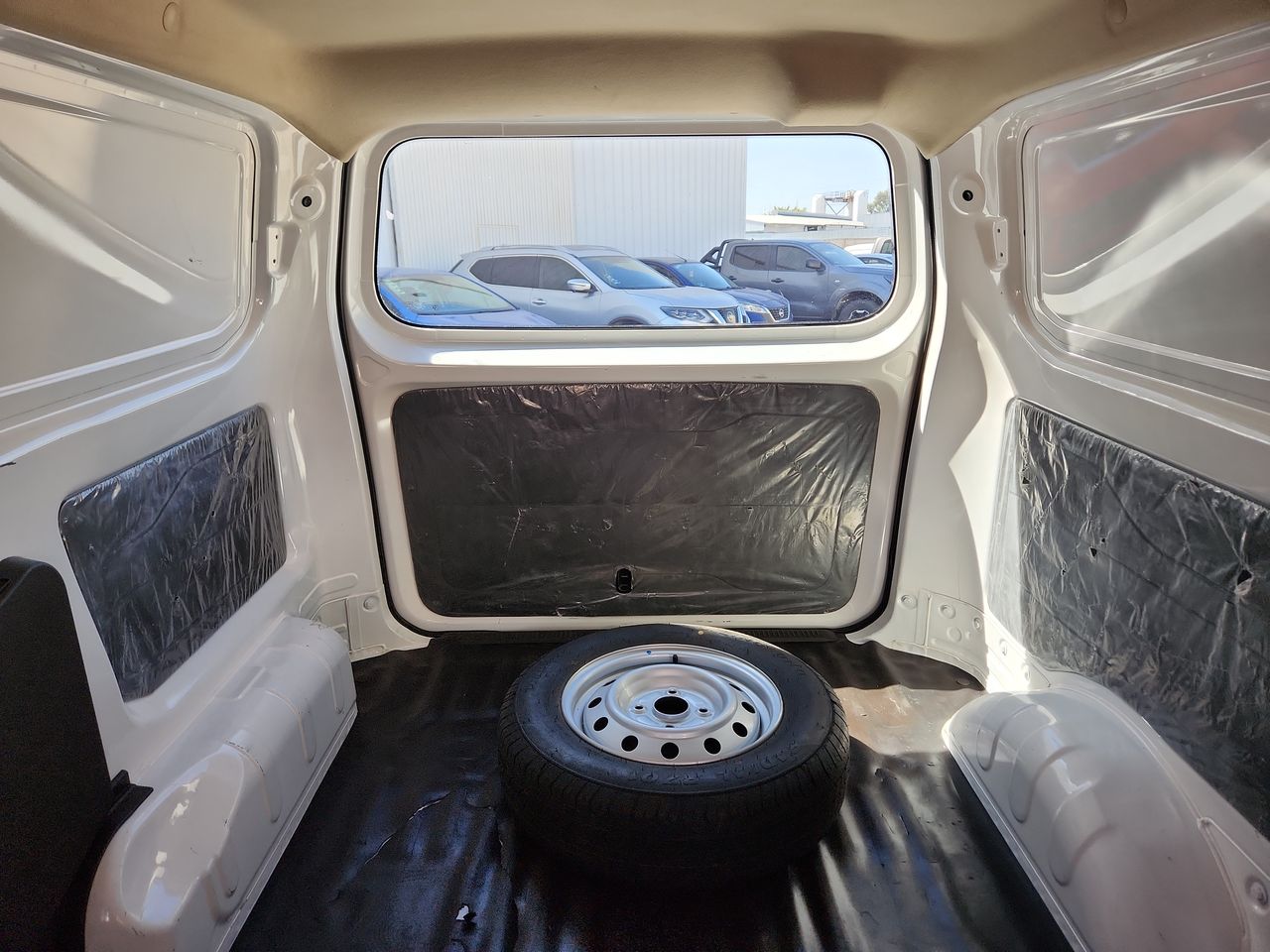 2022 Chevrolet TORNADO VAN LS B