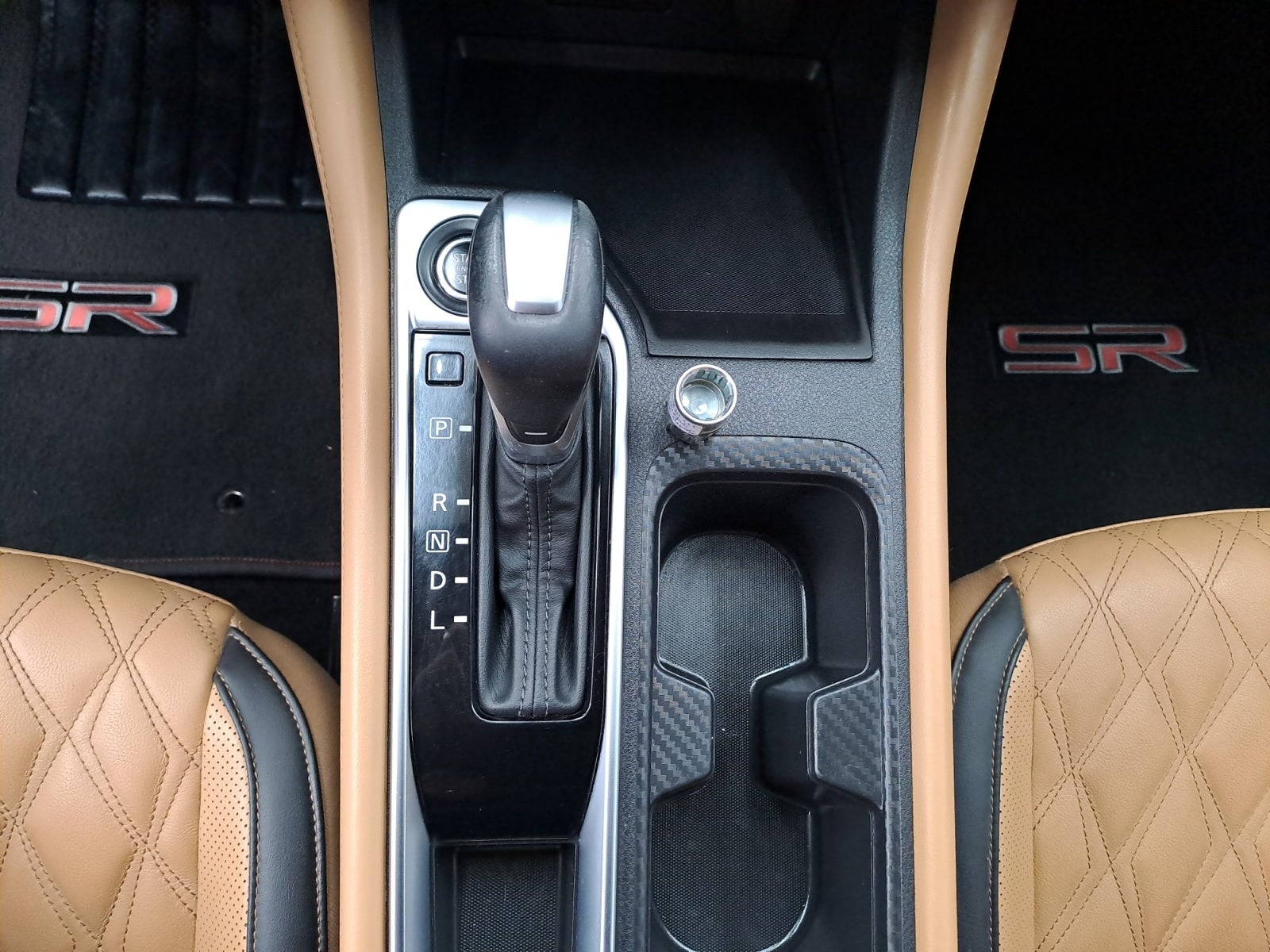 2025 Nissan SENTRA SR PLATINUM BITONO CVT 25