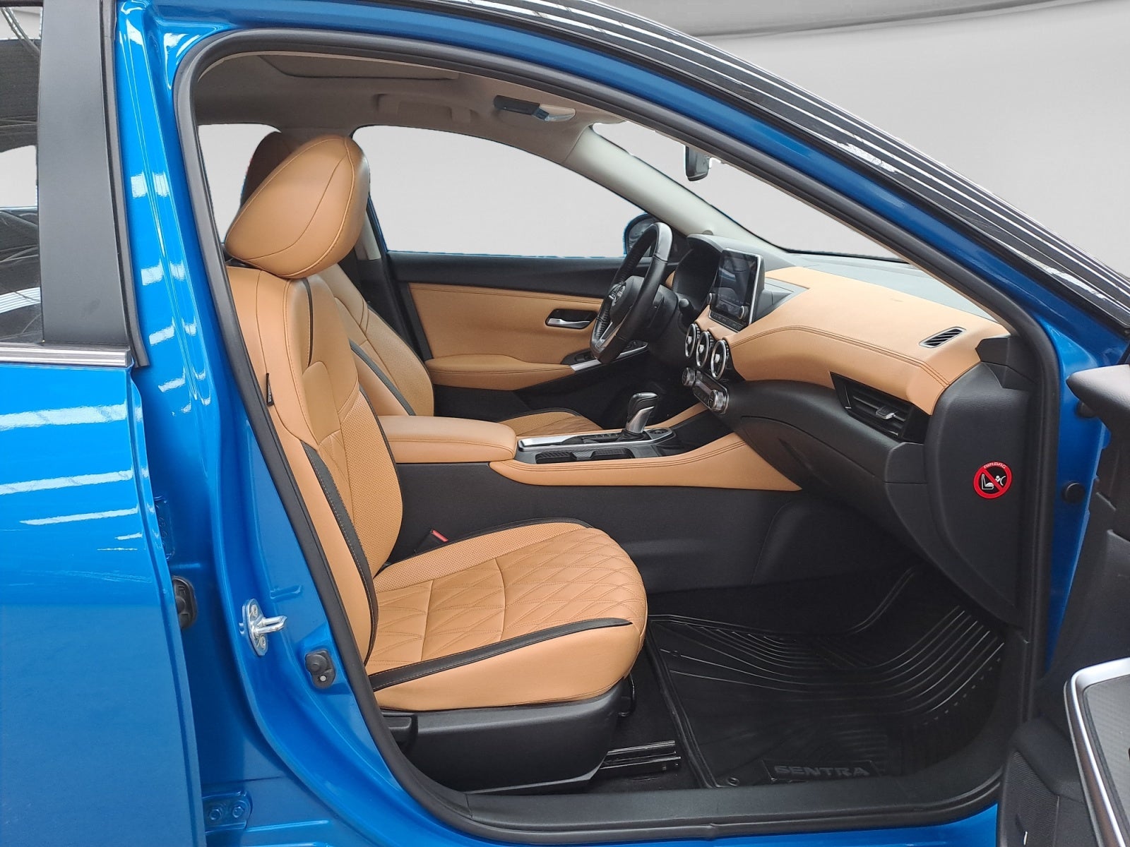 2024 Nissan SENTRA SR PLATINUM BITONO CVT 24