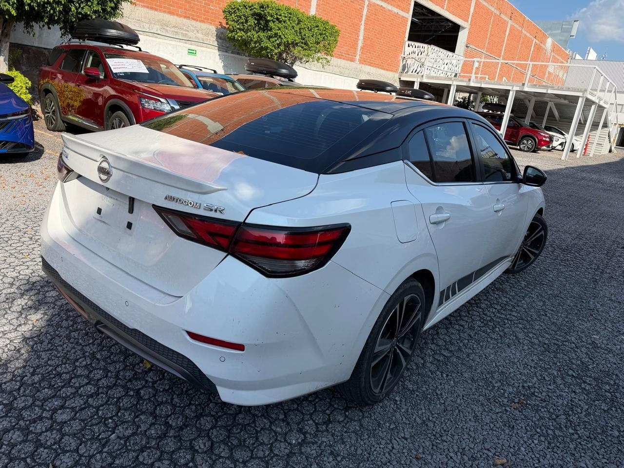 2023 Nissan SENTRA SR BITONO CVT 23
