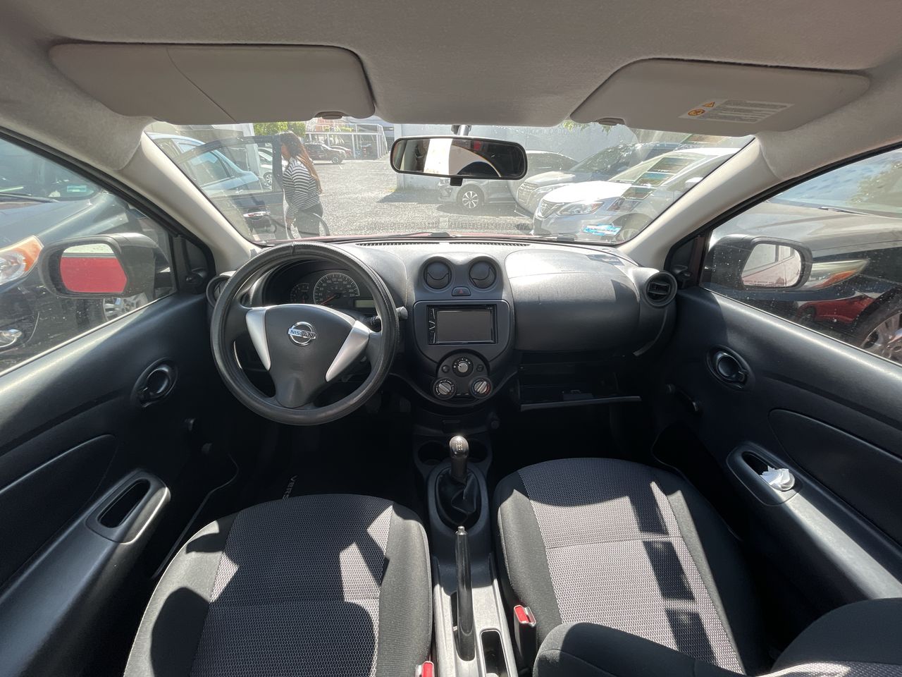 2020 Nissan VERSA MT AC 1.6L