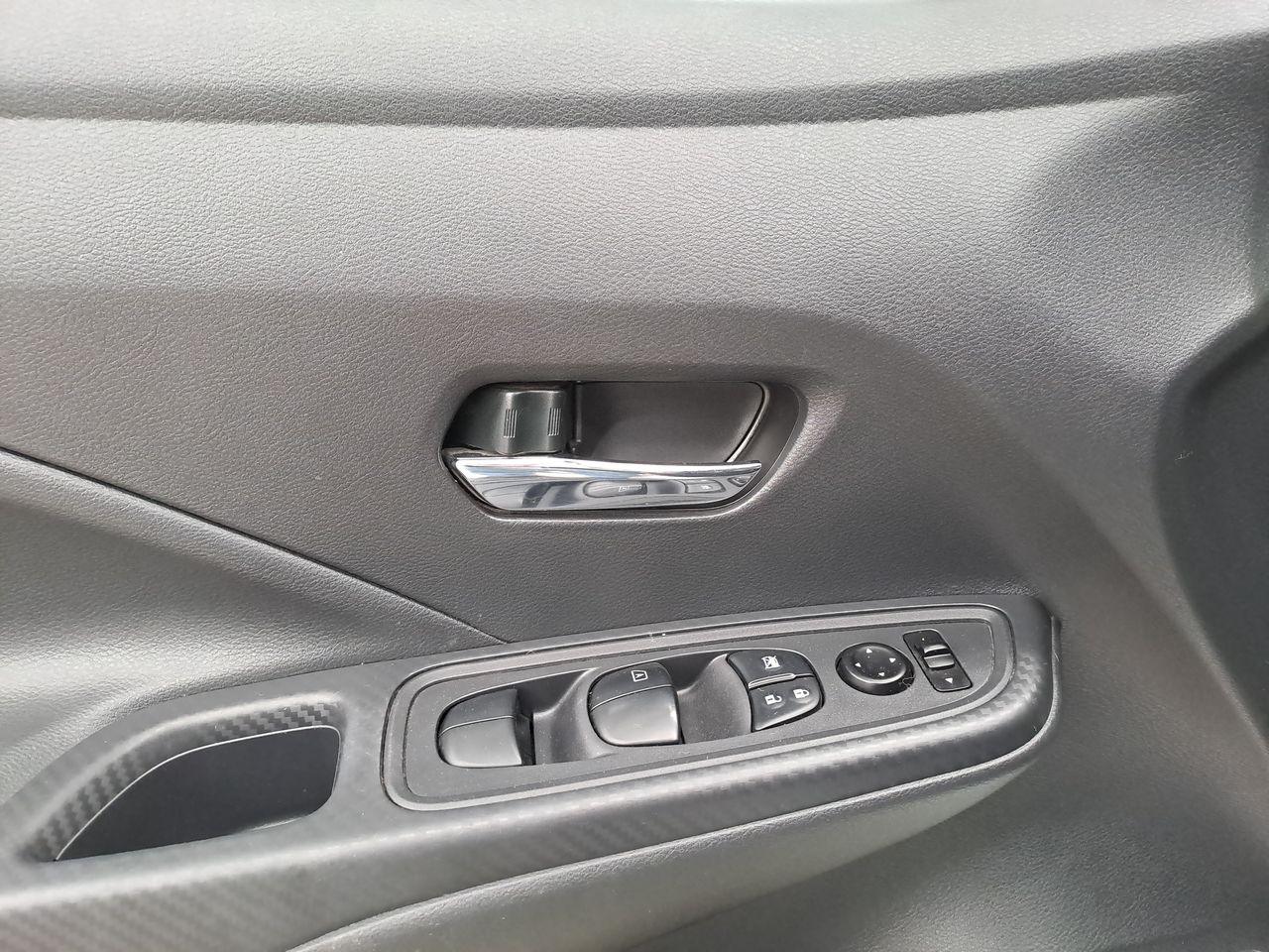 2020 Nissan VERSA SENSE CVT