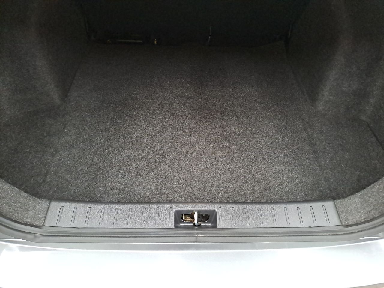 2021 Nissan VERSA ADVANCE MT 21