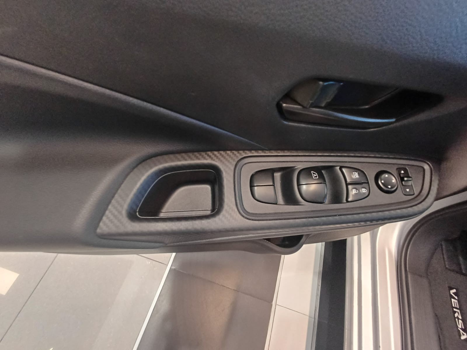 2023 Nissan VERSA SENSE CVT 23