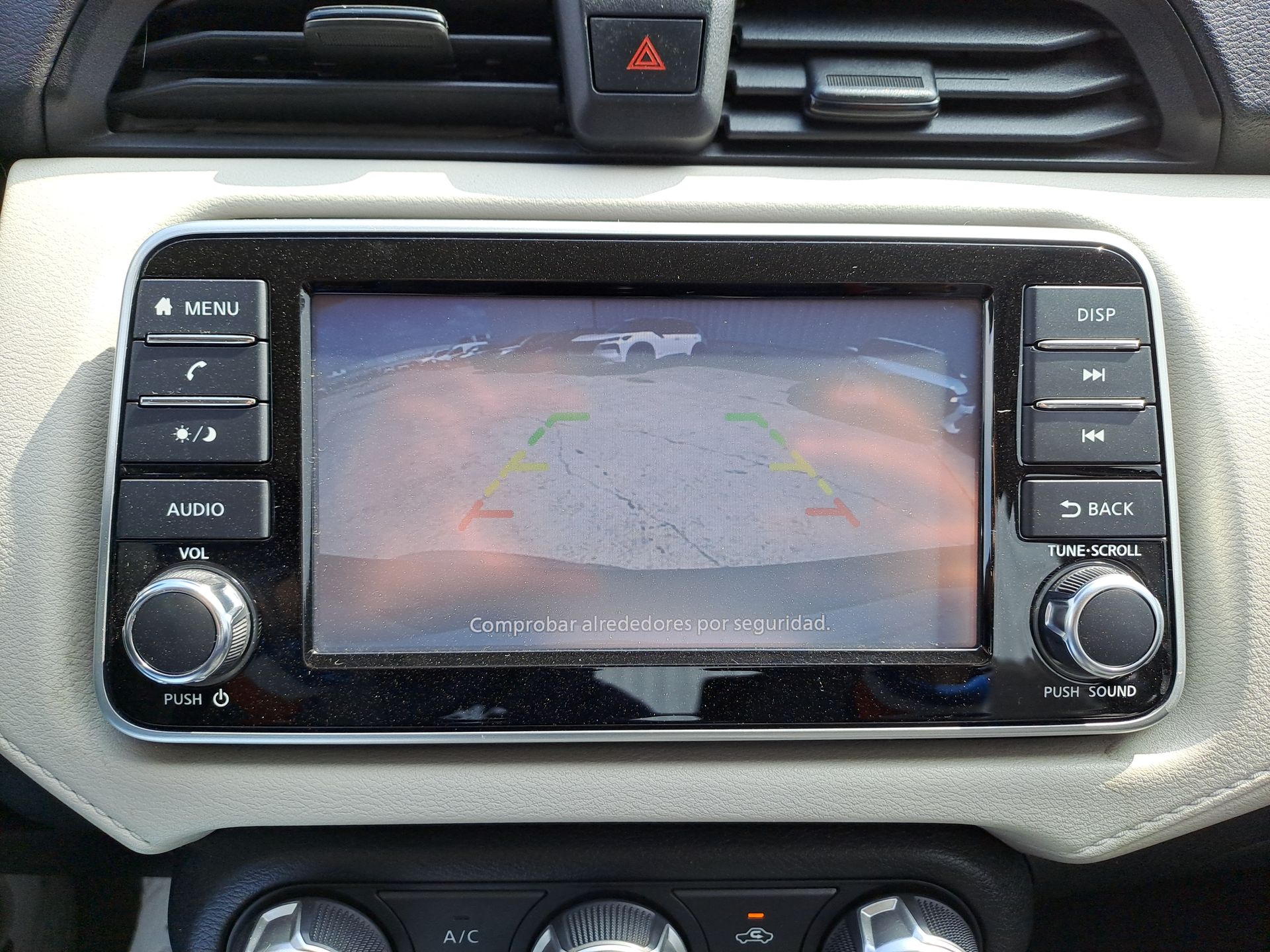 2022 Nissan VERSA ADVANCE MT 22