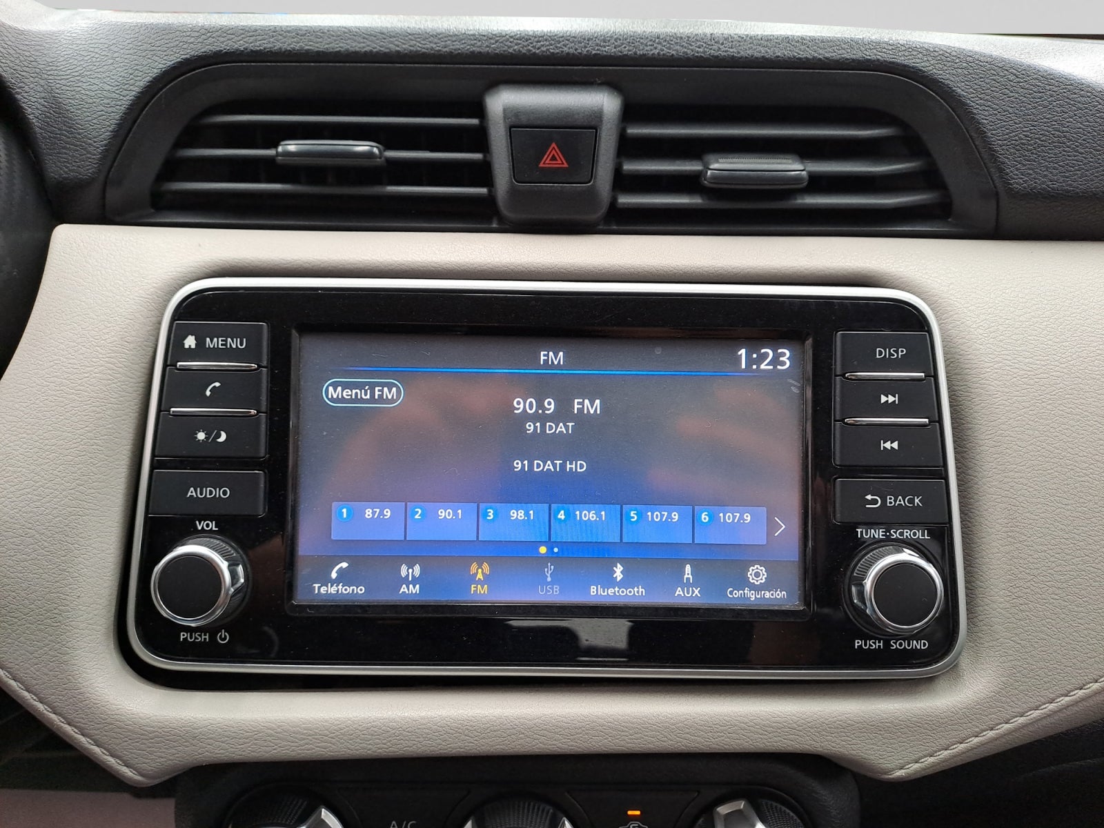 2021 Nissan VERSA ADVANCE CVT 21