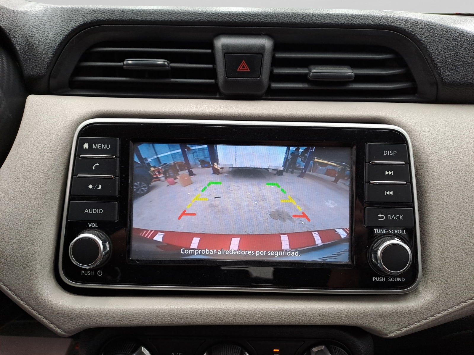 2021 Nissan VERSA ADVANCE CVT 21